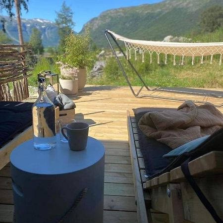 Sauefjoset - Idyllisk Gardstun Fra 1800-Tallet Skjåk 外观 照片